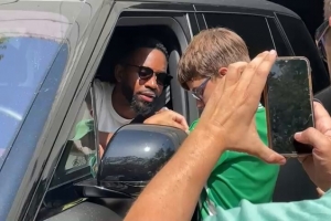 PG电子试玩-被问是否会留在贝蒂斯，巴坎布：我不能说