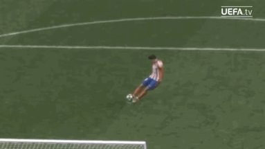 1741878018199059869.gif PG电子试玩-欧足联公布小蜘蛛两触VAR视角,马竞要求明确规则