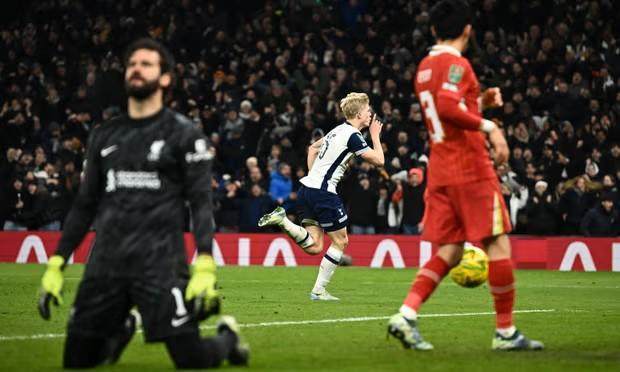 1736409595956086149.jpg PG模拟器-林良锋:平曼联输热刺 利物浦新年真要还债了?