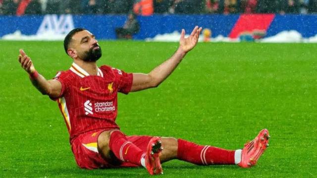 1736409625038001523.jpg PG模拟器-林良锋:平曼联输热刺 利物浦新年真要还债了?