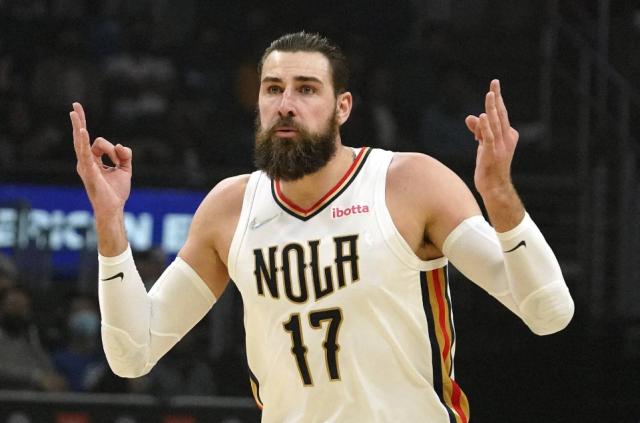 PG模拟器-无缘哈登瓦兰，只剩汤神，湖人不给詹皇降薪机会？